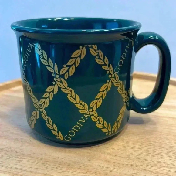 Dark Green and Gold Godiva mug 3.5“ tall12 fl oz - Picture 1 of 6
